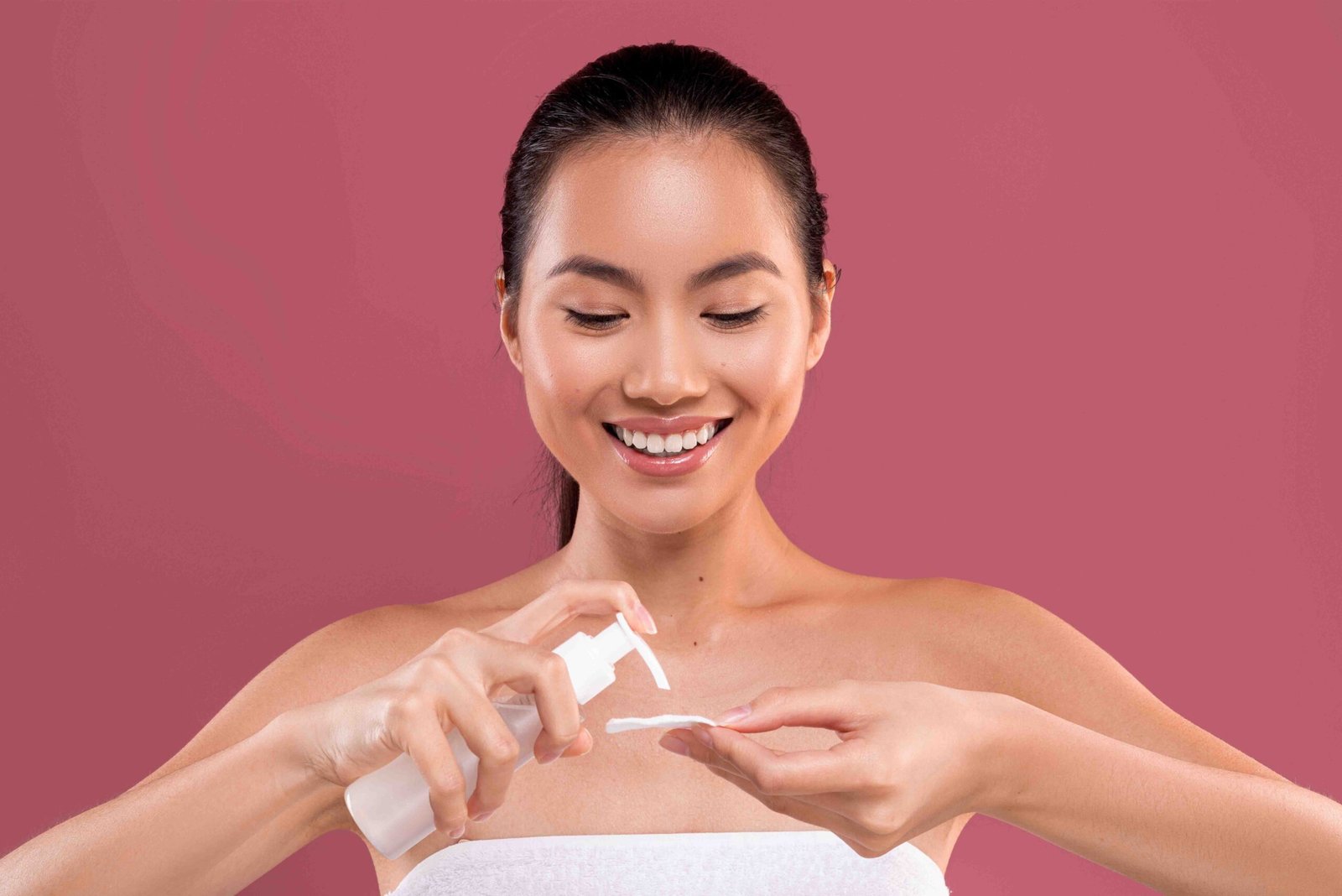 Facial Toner: Rahasia Kulit Segar Setelah Mencuci Wajah