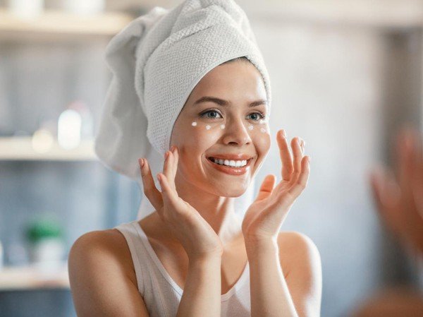 Eye Cream: Ketika Mata Lelah Akhirnya Terasa Segar